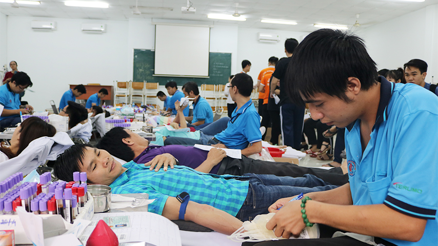 336 đơn vị máu thu được tại Ngày hội Hiến máu nhân đạo đợt 1, năm học 2018 - 2019