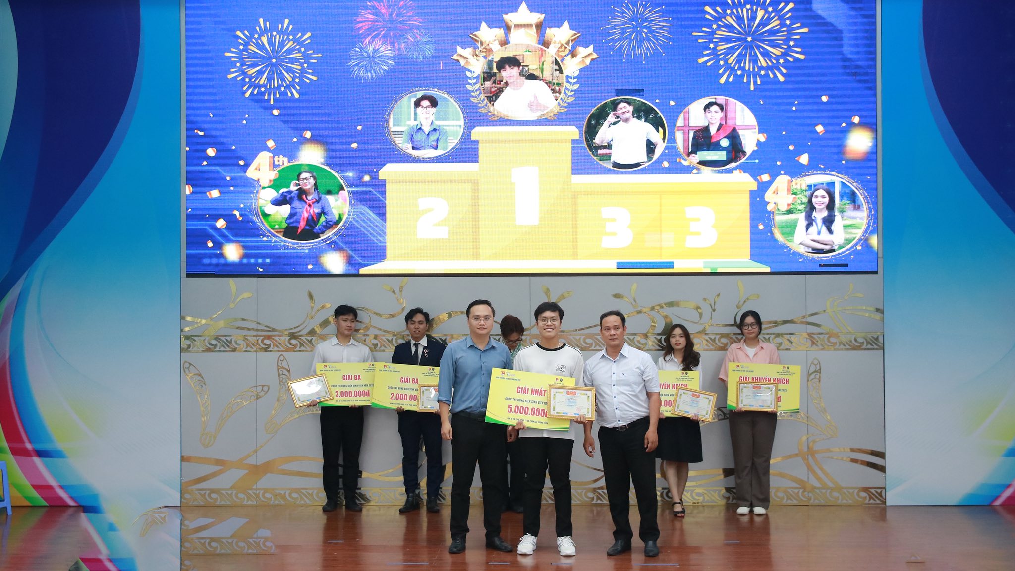 Cuộc thi Hùng biện sinh viên 2025