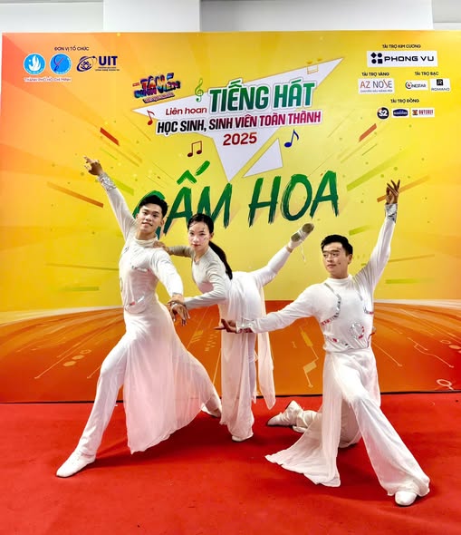 Chúc mừng CLB Văn nghệ Trường Đại học Thủ Dầu Một