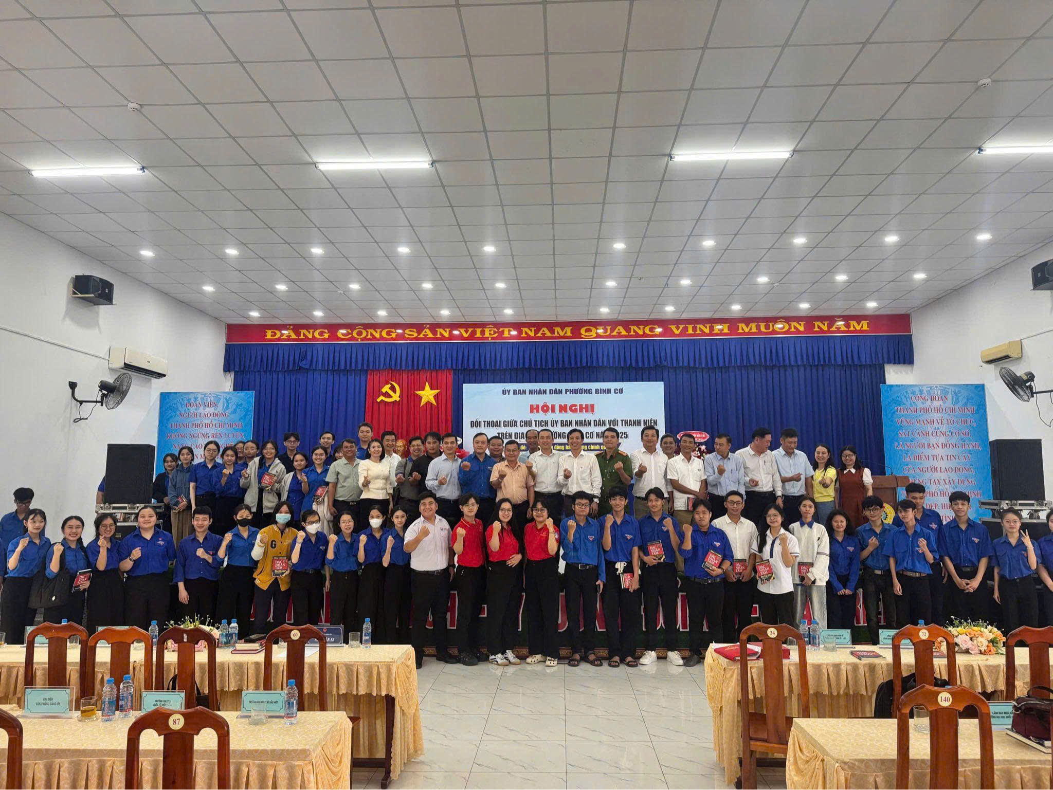 TUỔI TRẺ TDMU ĐỒNG HÀNH CÙNG THANH NIÊN BÌNH CƠ ĐỐI THOẠI, ĐỊNH HƯỚNG KHỞI NGHIỆP TRONG THỜI ĐẠI SỐ