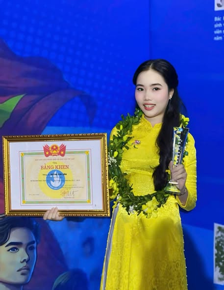TẤM GƯƠNG SINH VIÊN 5 TỐT: HUỲNH KIM LIÊN – HÀNH TRÌNH TỎA SÁNG CỦA NỮ SINH VƯỢT KHÓ, LAN TỎA NHỮNG GIÁ TRỊ ĐẸP TRONG PHONG TRÀO SINH VIÊN NĂM 2025