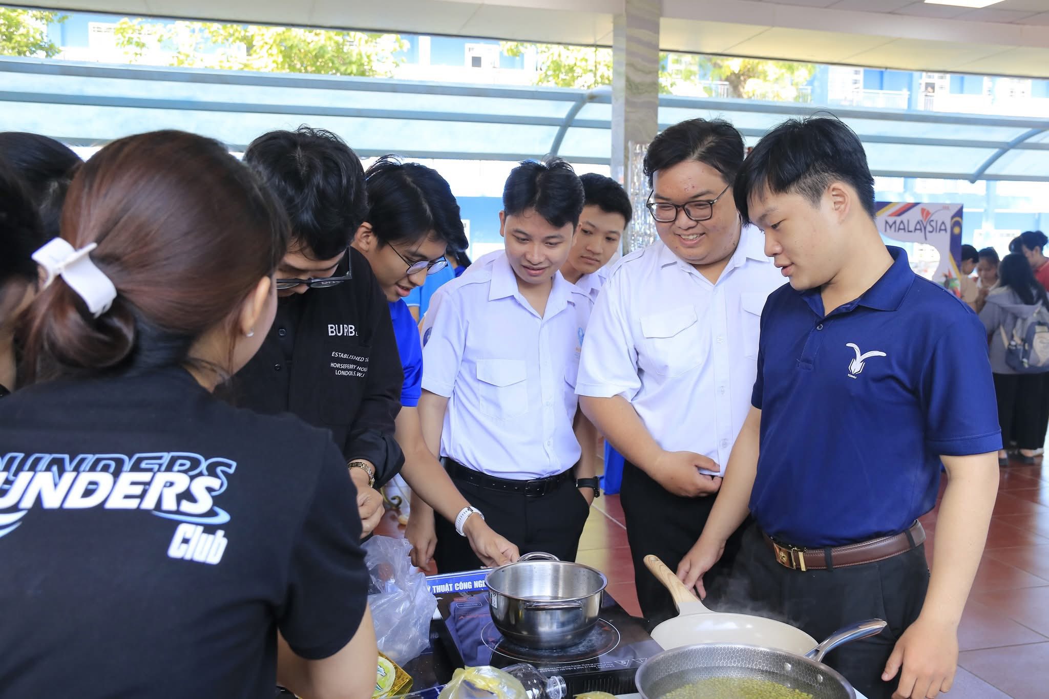 Khai mạc Ngày hội “Văn hóa ASEAN 2026” – Lan tỏa sắc màu hội nhập tại Trường Đại học Thủ Dầu Một.