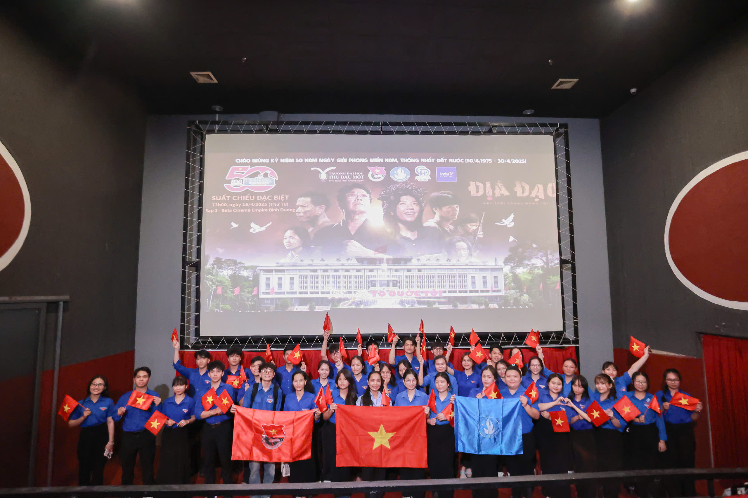 TUỔI TRẺ D22GDHO01, KHOA SƯ PHẠM SÔI NỔI HÀNH TRÌNH VỀ NGUỒN NĂM HỌC 2024 - 2025