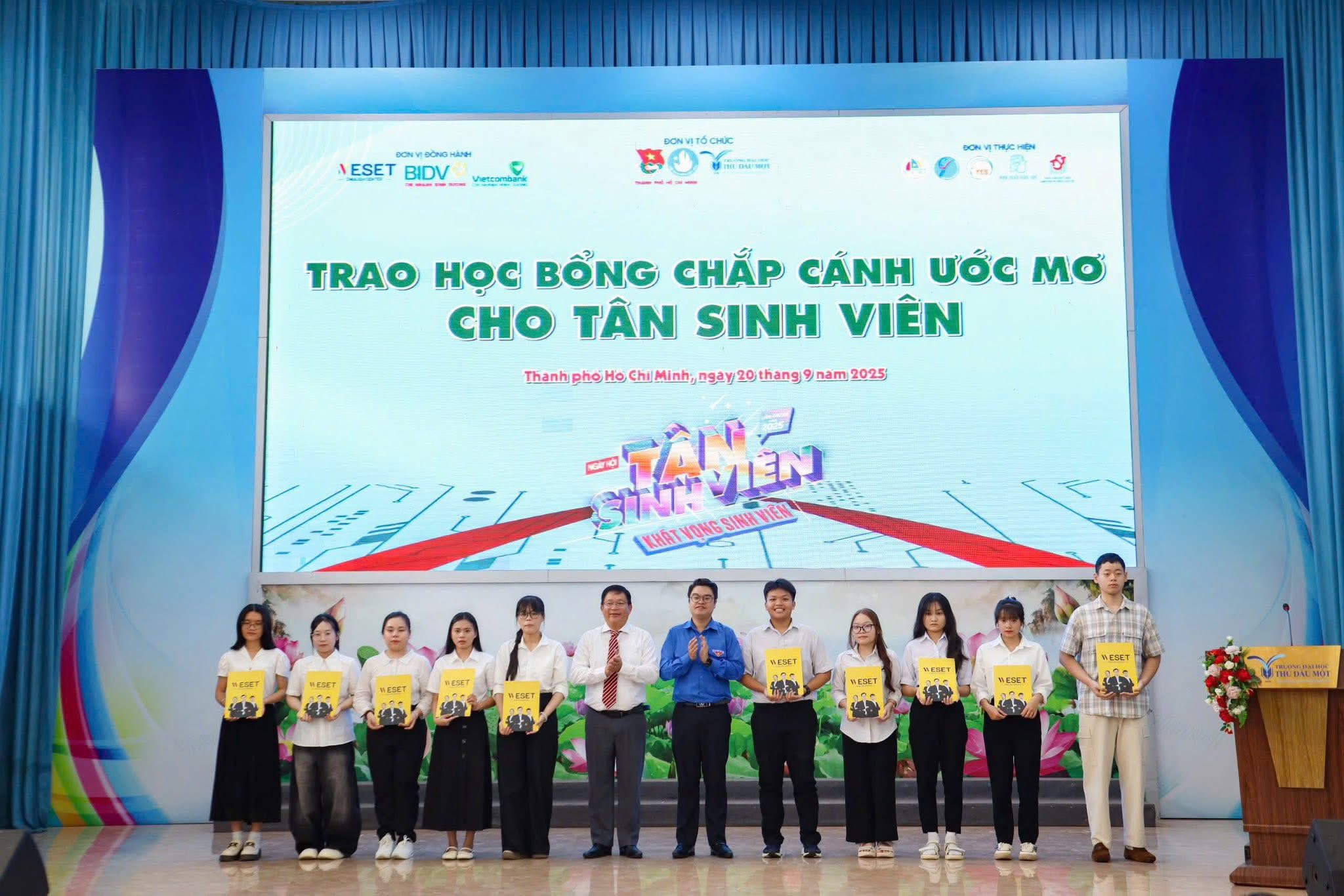 Ngày hội Tân Sinh viên TP. Hồ Chí Minh 2025 – Chương trình số 2 tại Trường Đại học Thủ Dầu Một