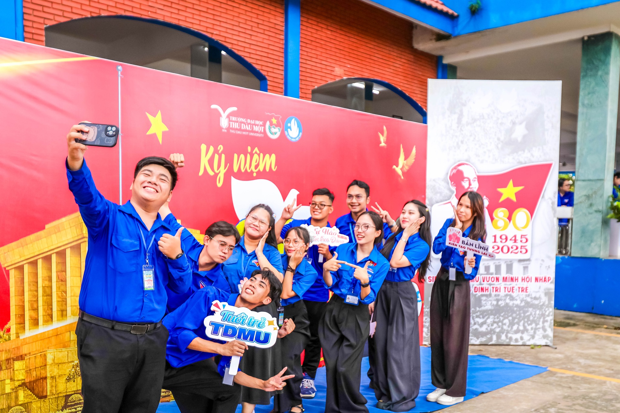 Hướng về Ngày Quốc khánh 2/9 – Tự hào là người Việt Nam