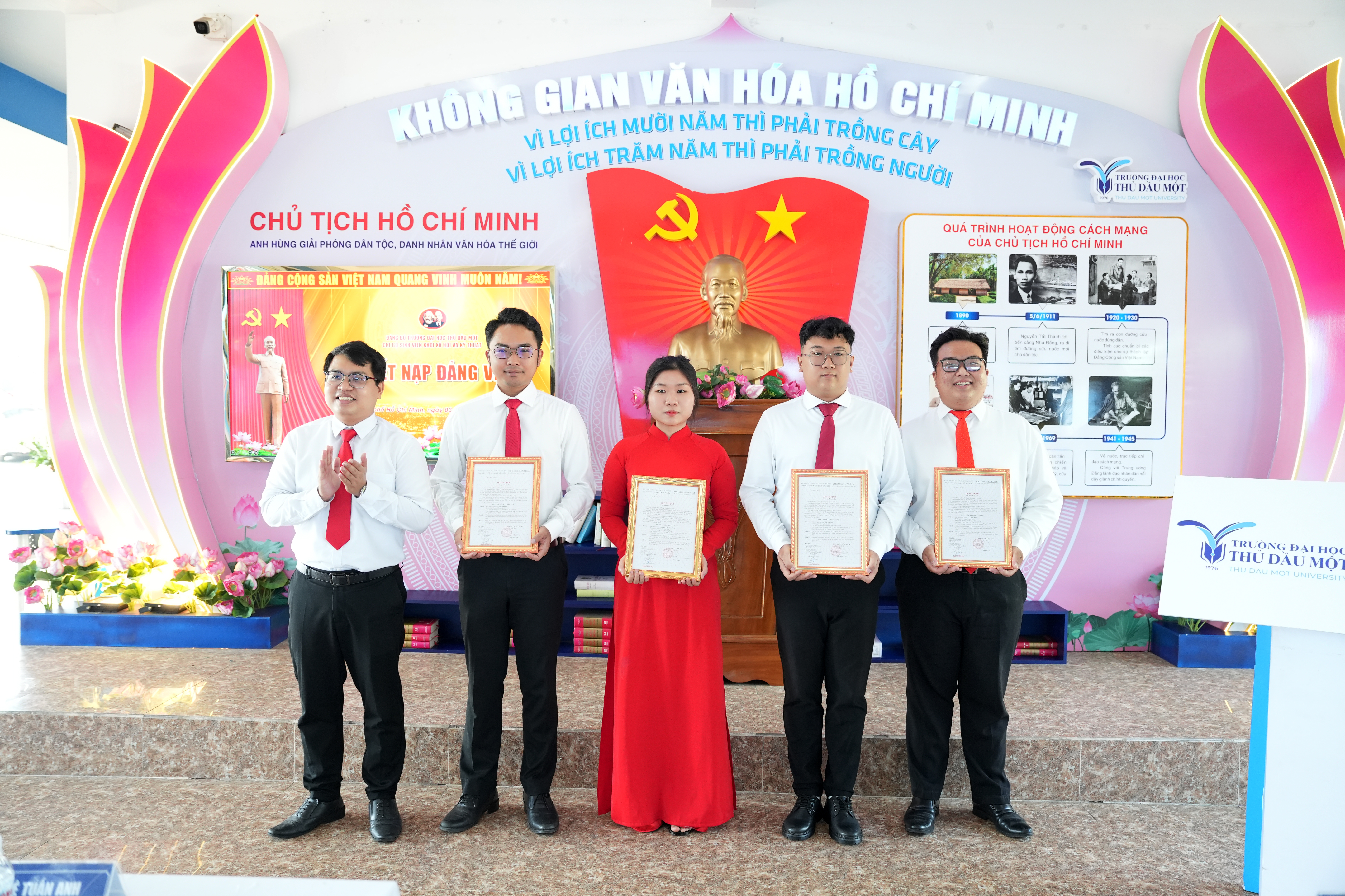 Vinh dự đứng vào hàng ngũ của Đảng nhân kỷ niệm 96 năm Ngày thành lập Đảng Cộng sản Việt Nam