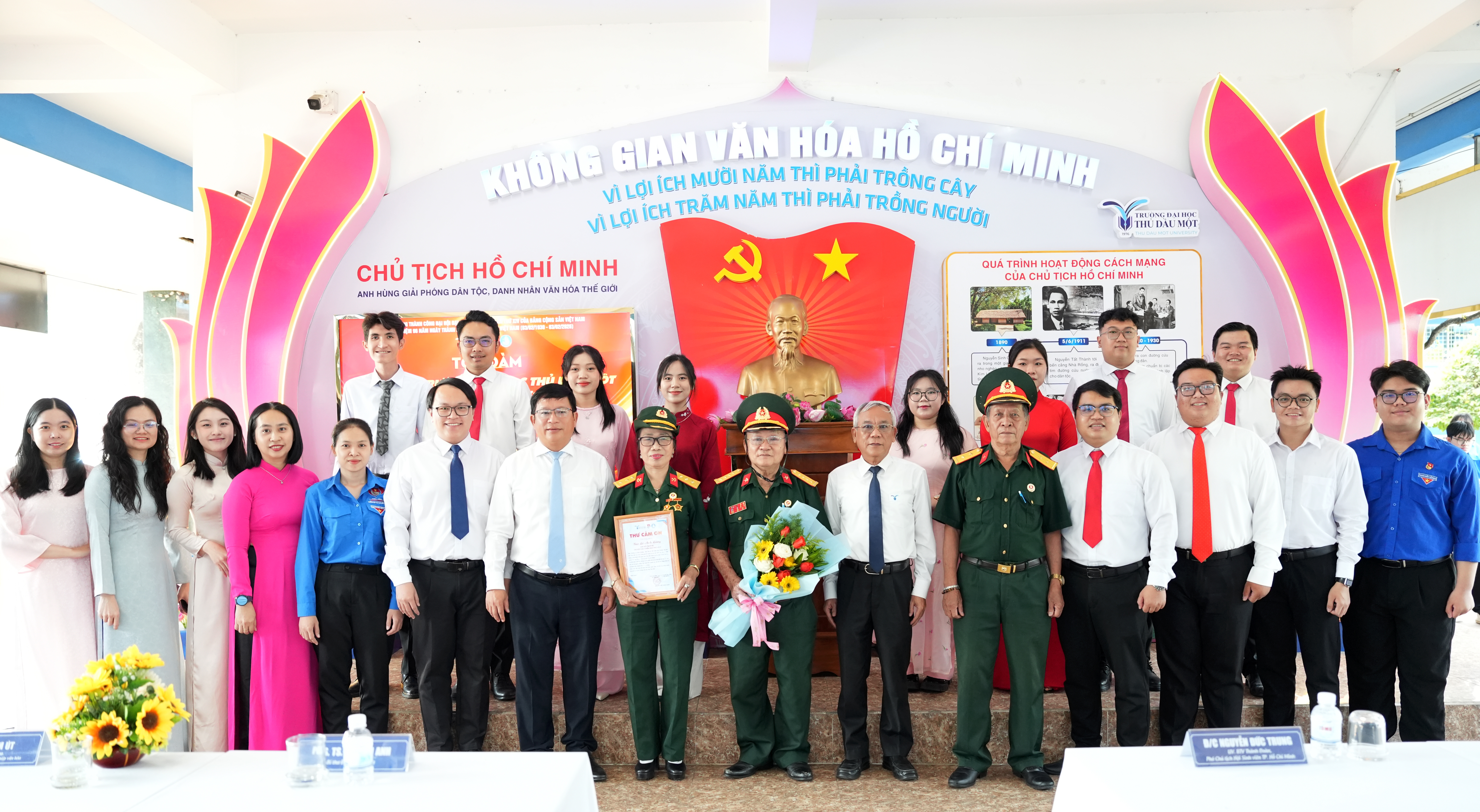 Tuổi trẻ Trường Đại học Thủ Dầu Một – Sắt son niềm tin với Đảng