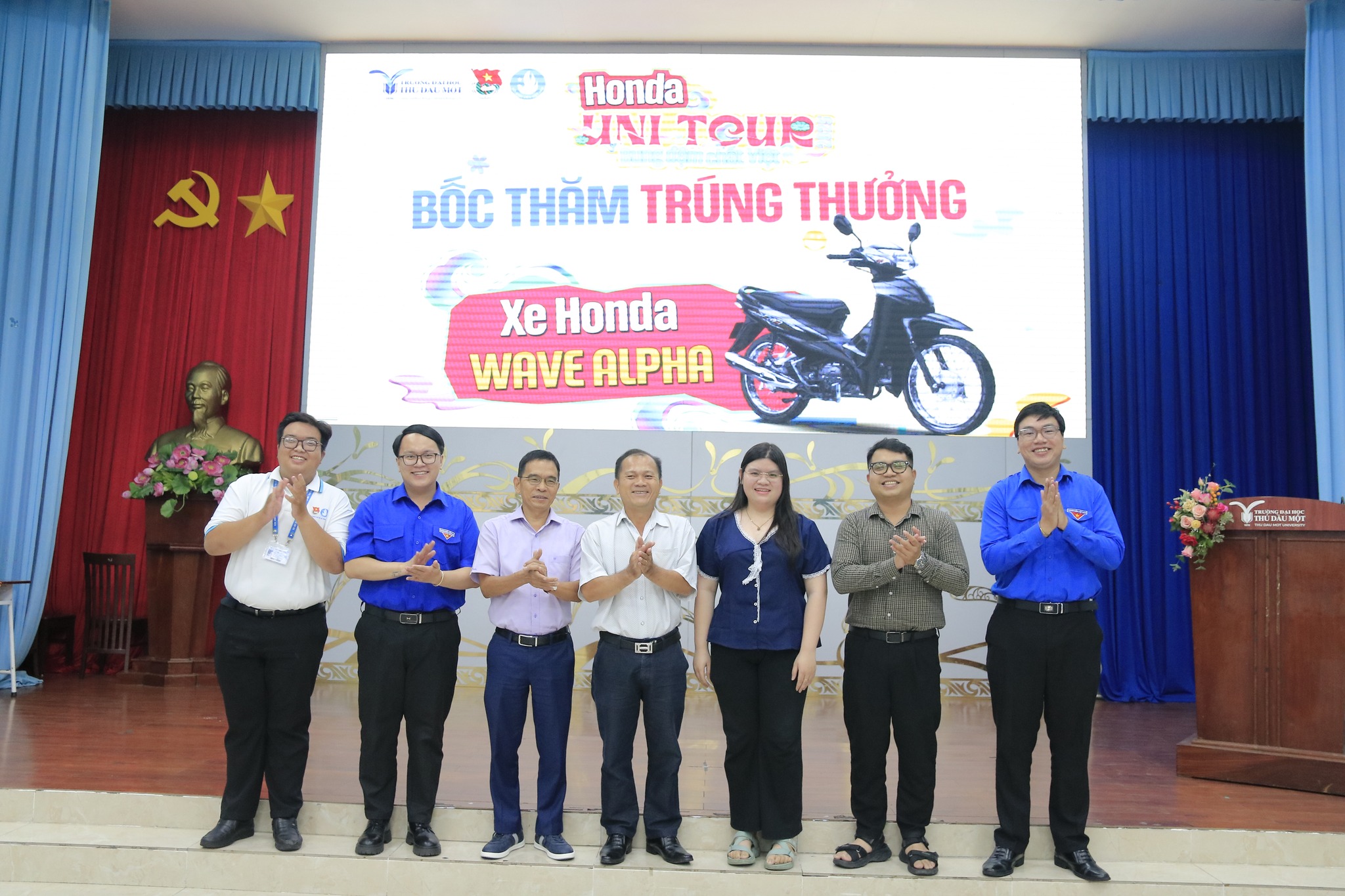 Chúc mừng sinh viên trúng giải đặc biệt chương trình Honda UniTour 2025!