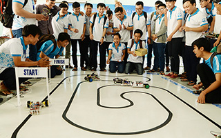 Đội Desus đạt giải Nhất cuộc thi thiết kế Robot dò đường 2016