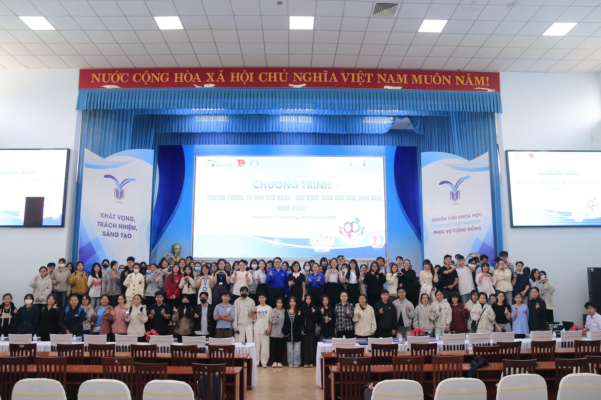Đoàn Thanh niên - Hội Sinh viên Trường Đại học Thủ Dầu Một tổ chức chương trình truyền thông, tư vấn sức khỏe – sức khỏe sinh sản cho sinh viên năm 2025